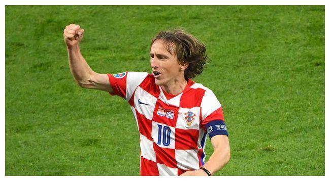 马赛强势摩洛哥，科瓦契奇惊艳世界