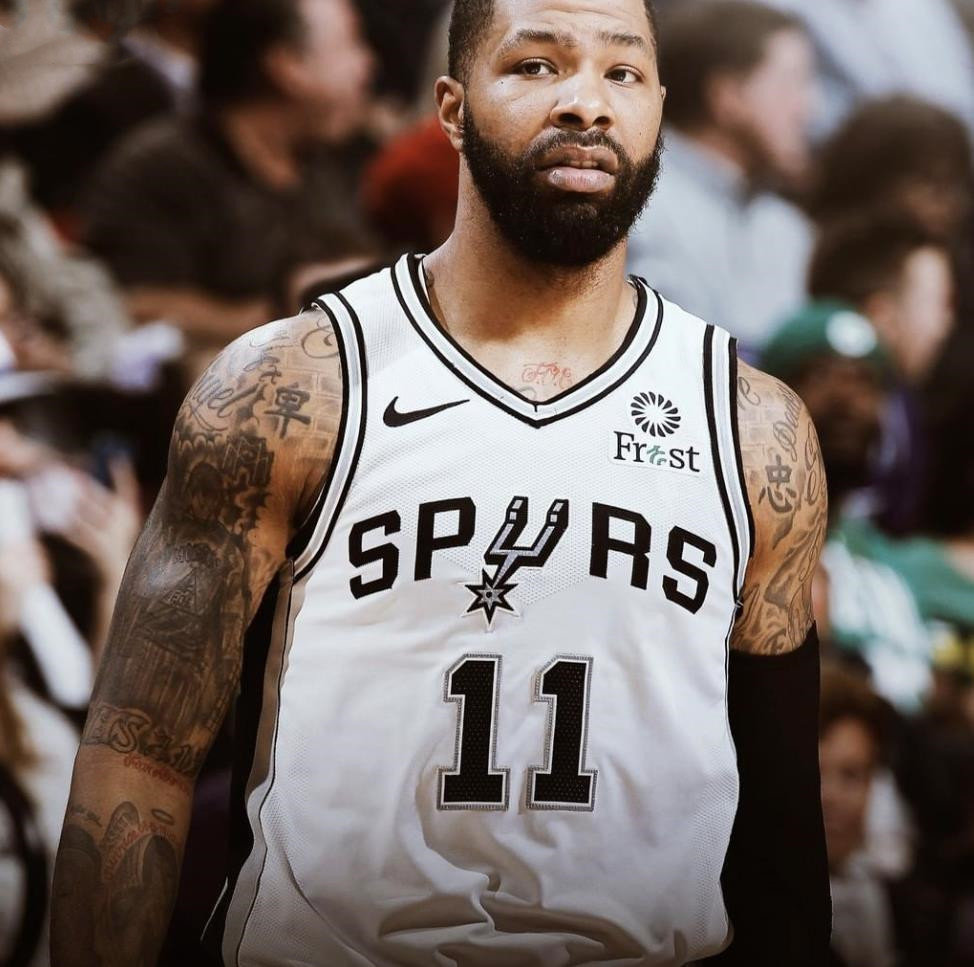 菲律宾男篮完胜马刺,莫里斯送出助攻 菲律宾男篮完胜马刺,莫里斯送出助攻