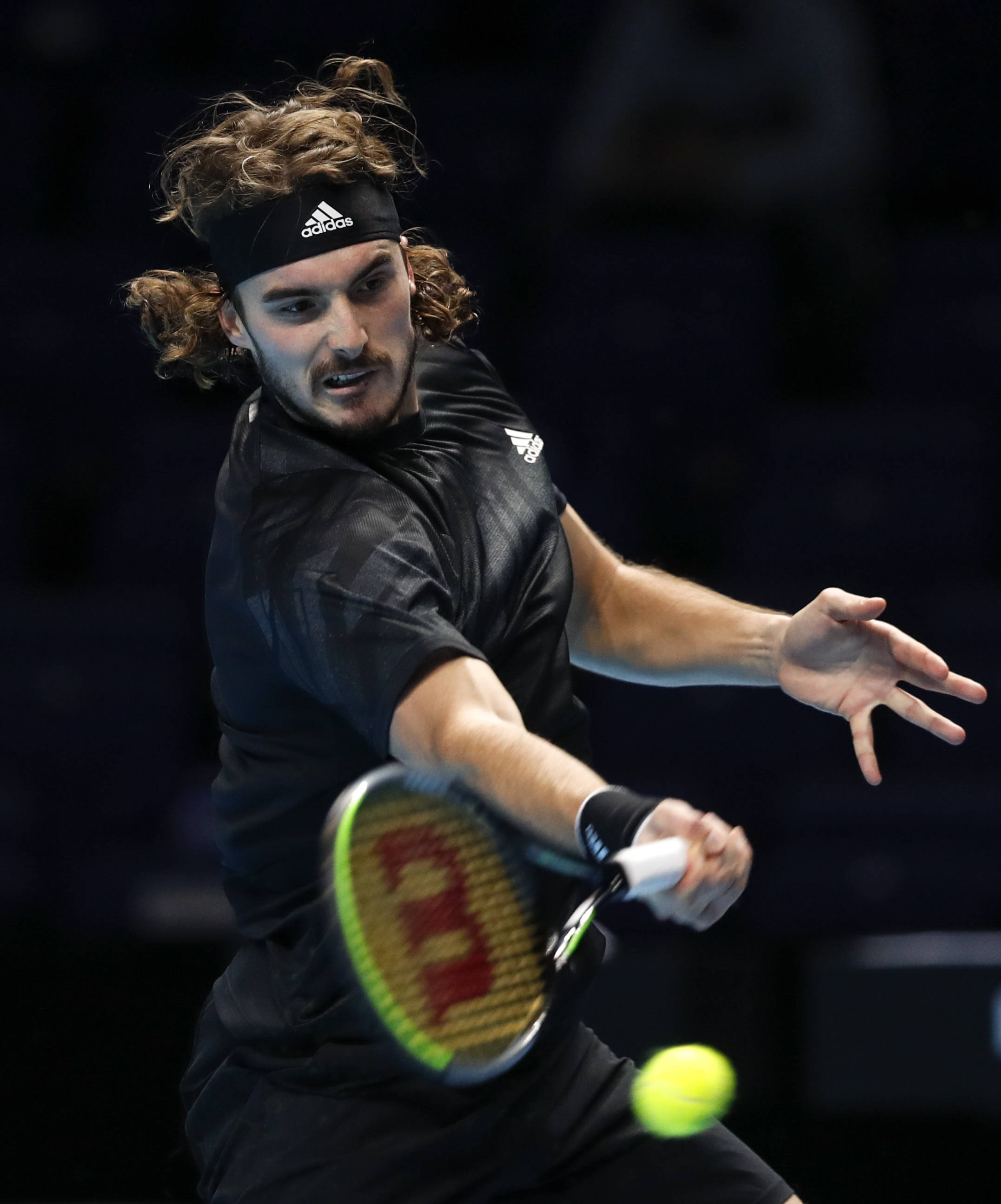 日本网球队强势欧洲网球队，西西帕斯完成帽子戏法