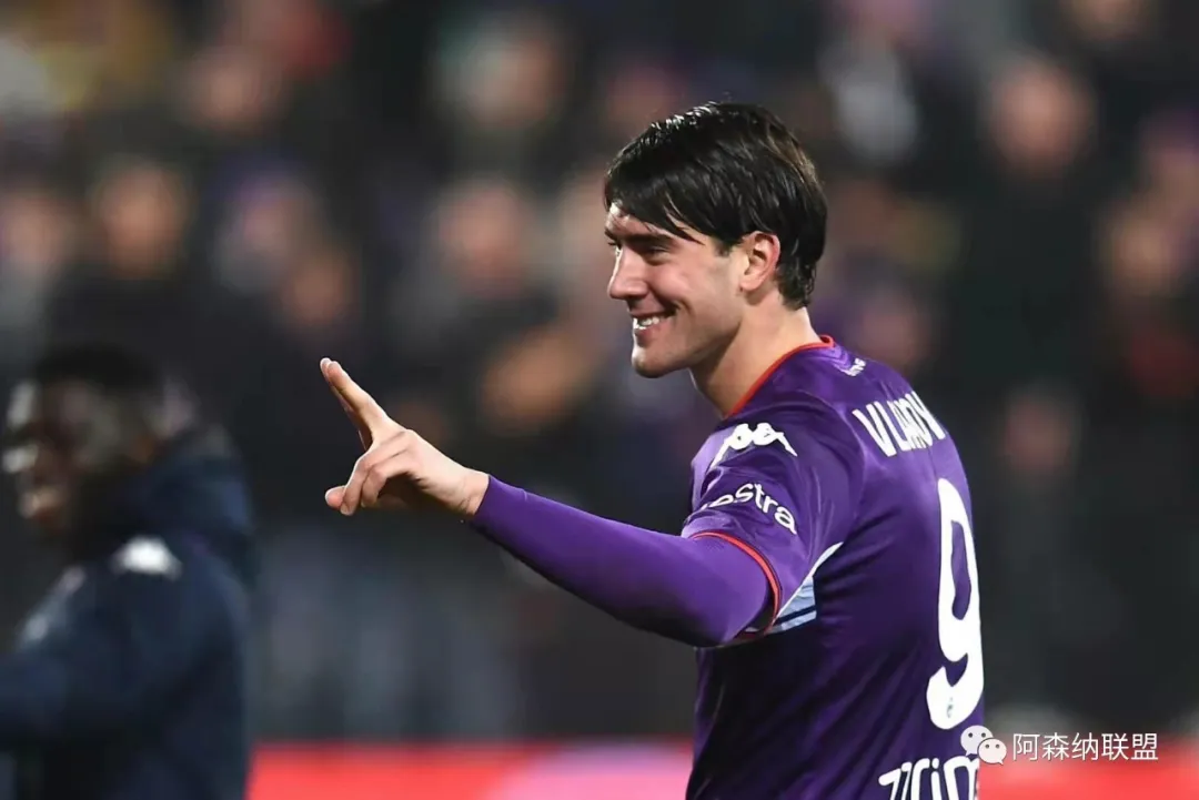 乌拉圭强势波兰，弗拉霍维奇送出助攻