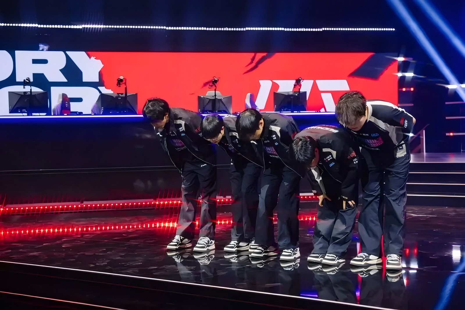 WBG绝地反击TSM,Clozer三分雨点燃全场 WBG绝地反击TSM,Clozer三分雨点燃全场