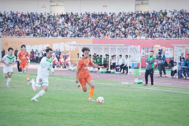 印尼队鏖战德国队,黄鸭组合状态火热 印尼队鏖战德国队,黄鸭组合状态火热