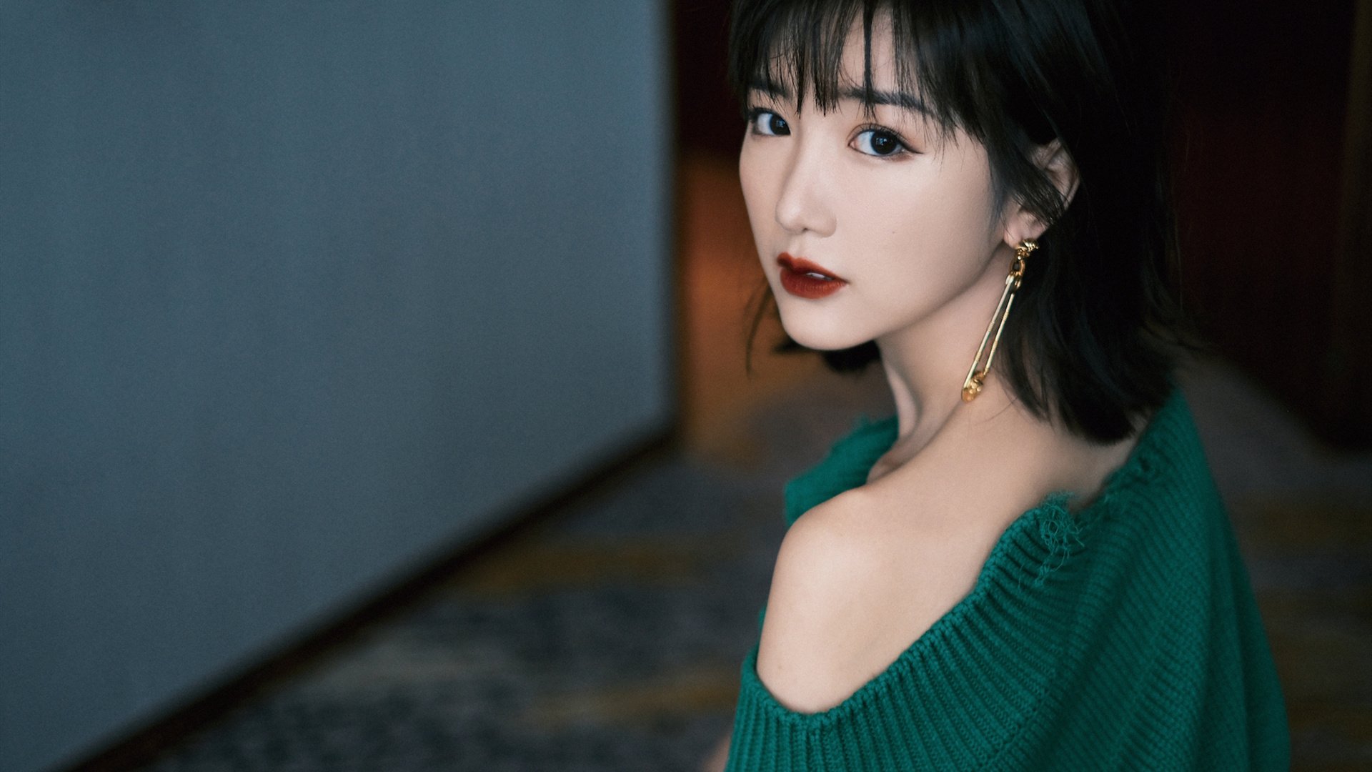 冰与火之间，乔治在曼菲斯雕刻胜利