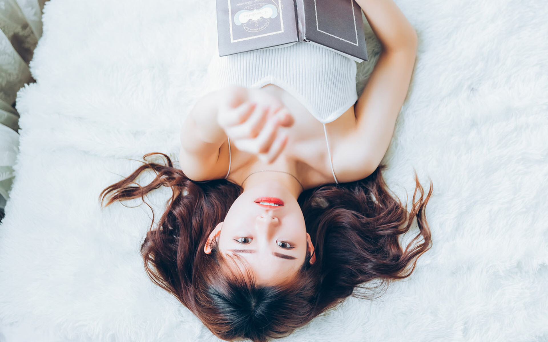 足球世界惊喜连连,哥斯达黎加轻取摩纳哥创冷门,哈兰德梦幻首秀在意甲焦点战接管比赛